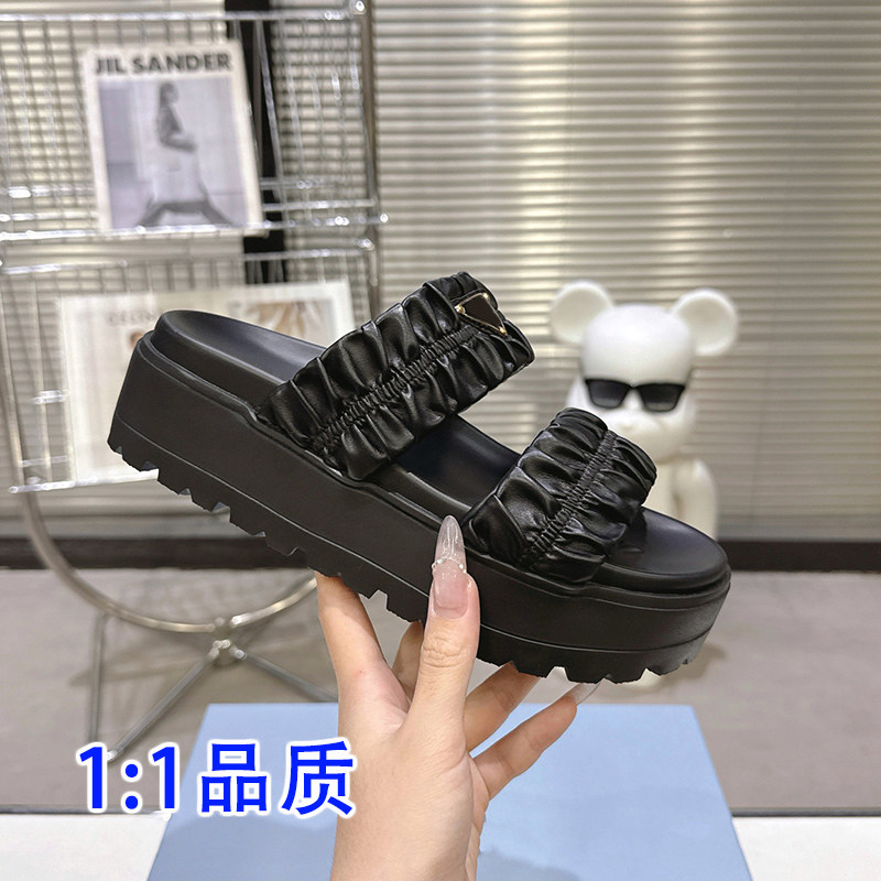 p家2026夏季新款厚底增高拖鞋网红博主同款火爆真皮凉鞋百搭舒适