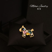 魔法水晶小马胸针高级感动物别针甜美少女生肖胸花衣服搭配饰品