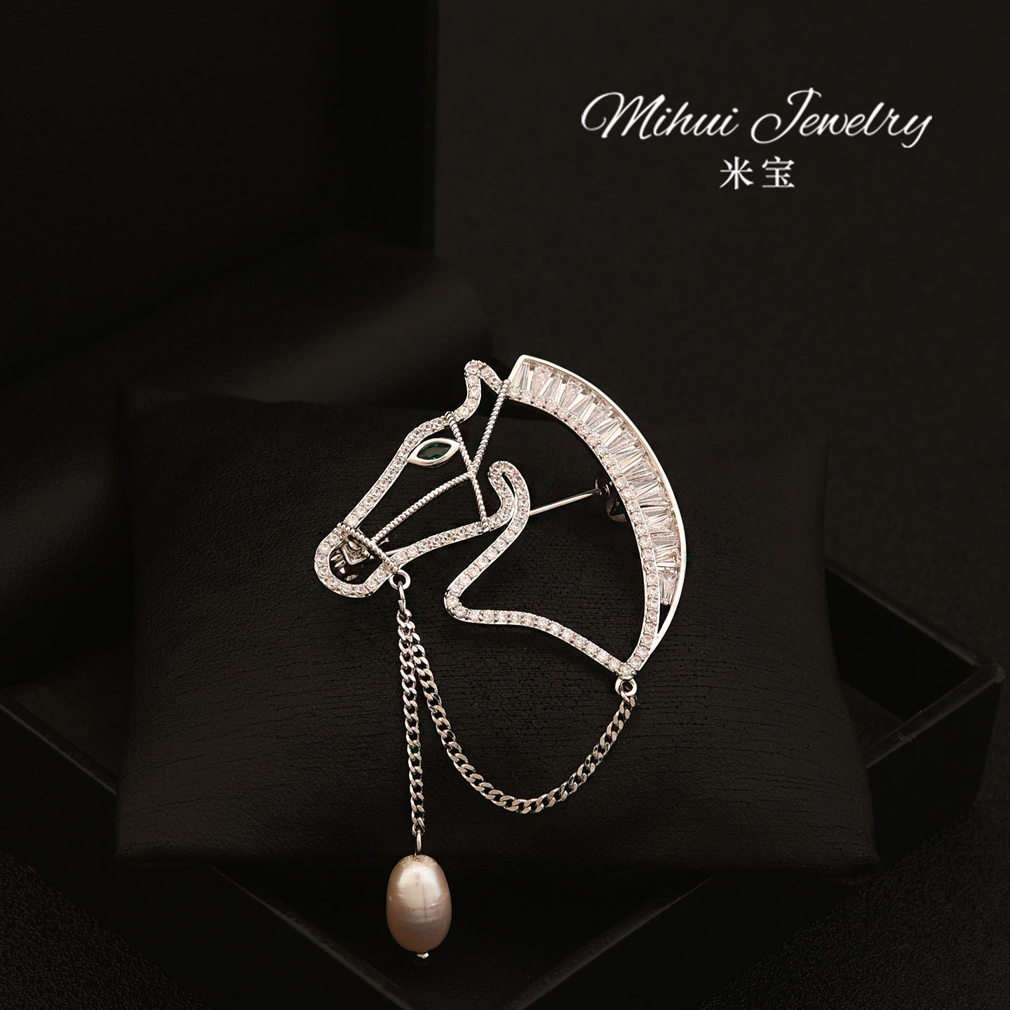 设计师款马胸针生肖高端别针西装大衣领口高档女配饰新年马年胸花