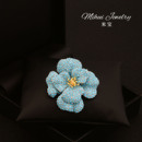 高级感精致闪耀蓝松石山茶花胸针奢华优雅花朵胸花别针礼物配饰