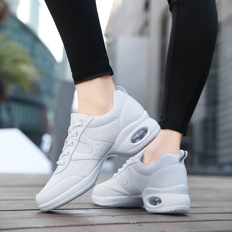 广场舞水兵爵士舞蹈鞋软底轻便女