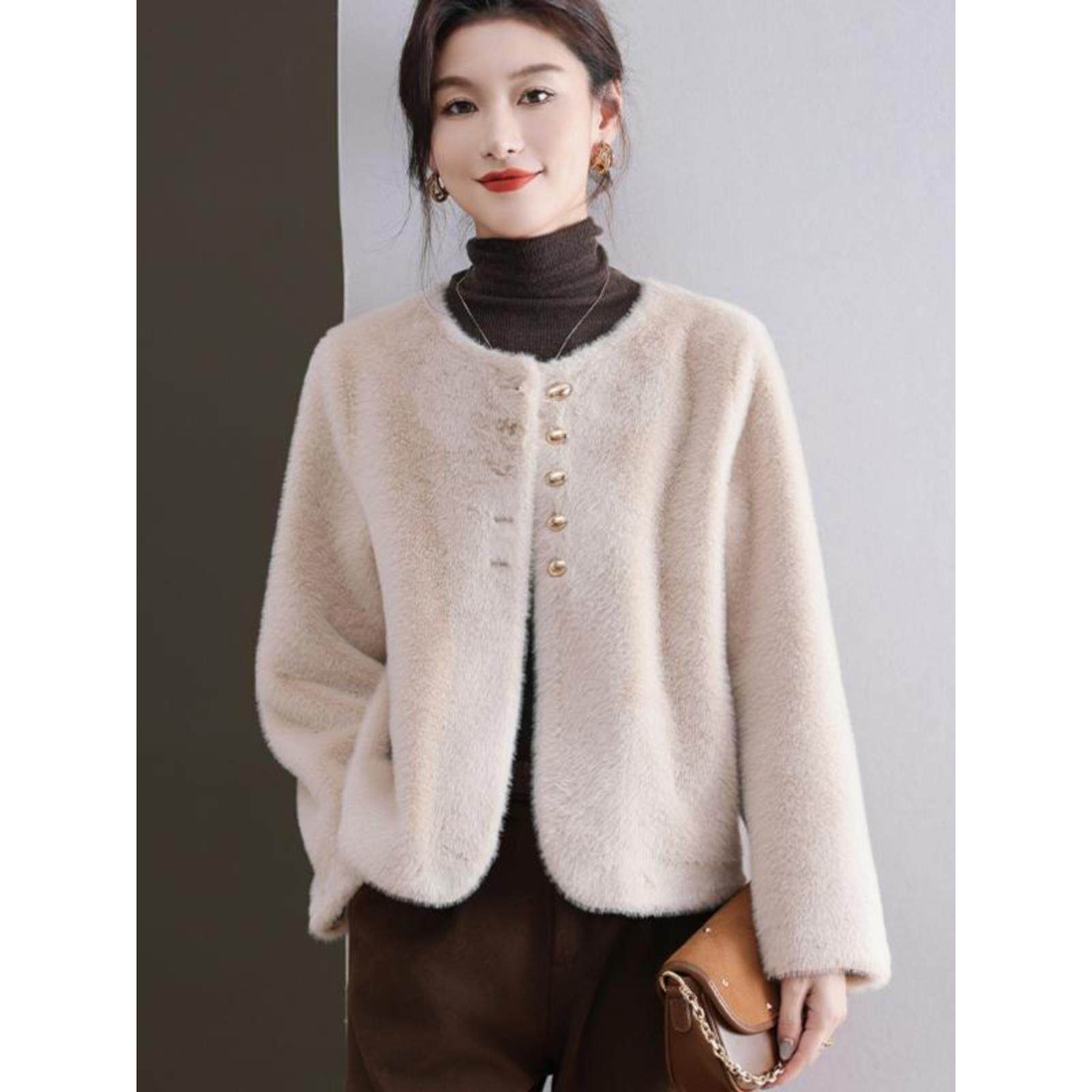 海宁皮草短款小款香氛款热款典雅女式秋冬新款皮草连体皮衣