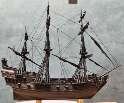 加勒比海盗黑珍珠号海盗船，杰克船长模型船模1/350比例风帆战舰