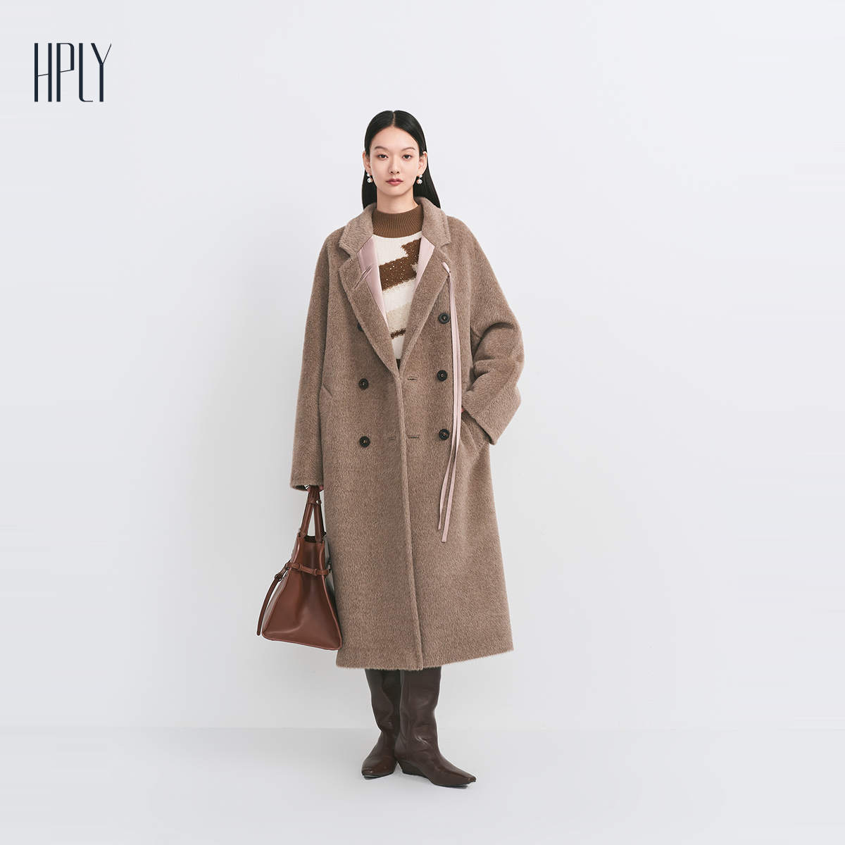 宽松版型 复古排扣 拼接设计