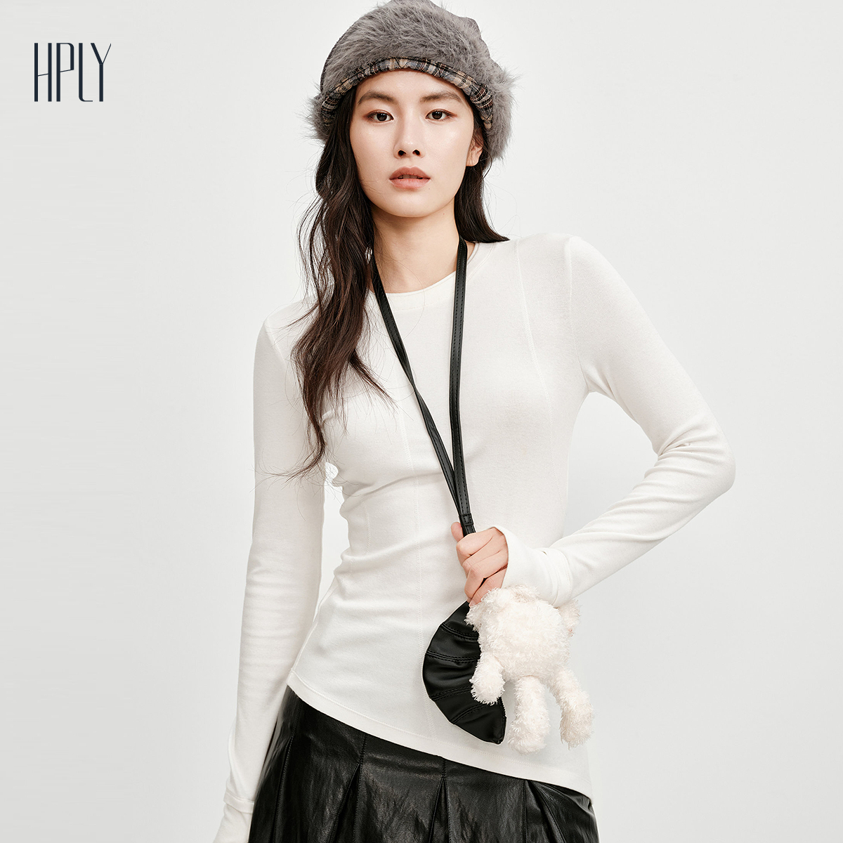 经典圆领 修身显示 亲肤舒适