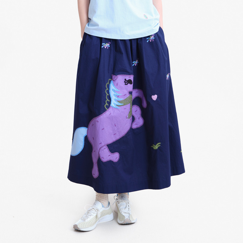 【商场同款】MOVEUP幻走2026春季新款抽绳小马贴布绣口袋半身裙,女装/女士精品,半身裙,淘宝优惠券,粉丝福利购,淘宝优惠卷