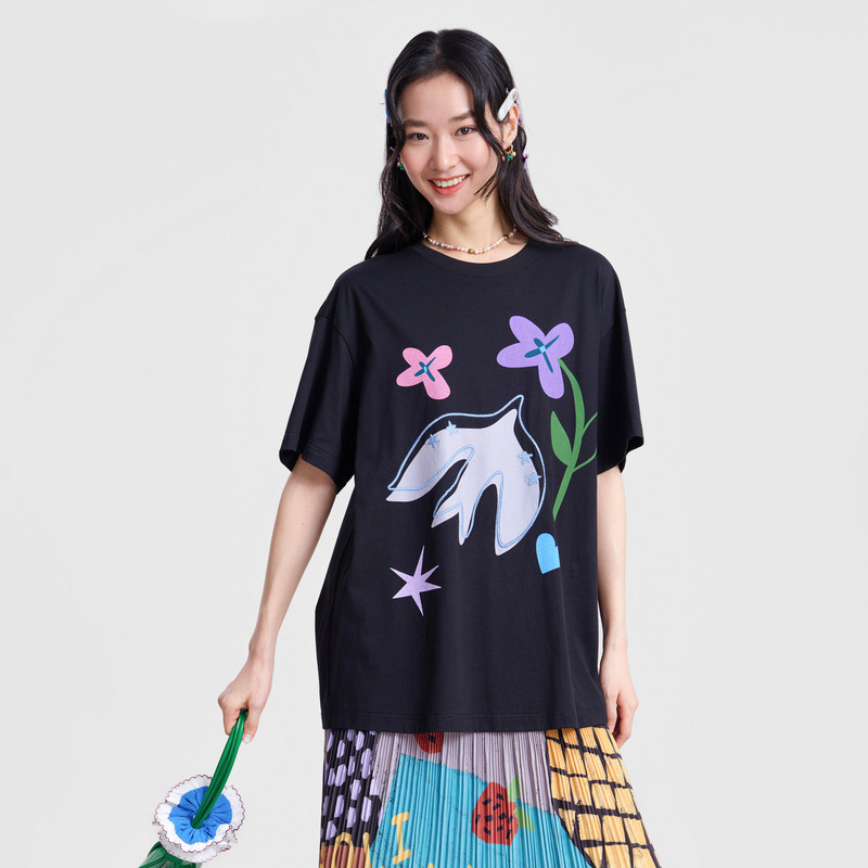 MOVEUP幻走2026春季新款.FUN系列纯棉圆领趣味印绣花中长款T恤女