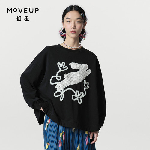 幻走绣花Moveup圆领趣味