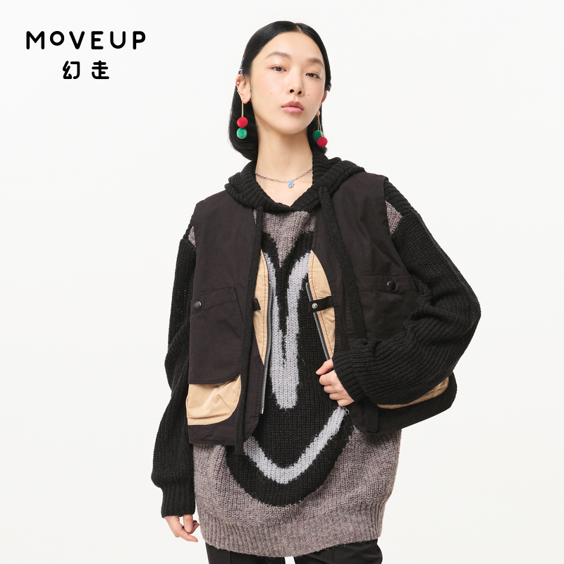 V领 搭扣设计 撞色口袋