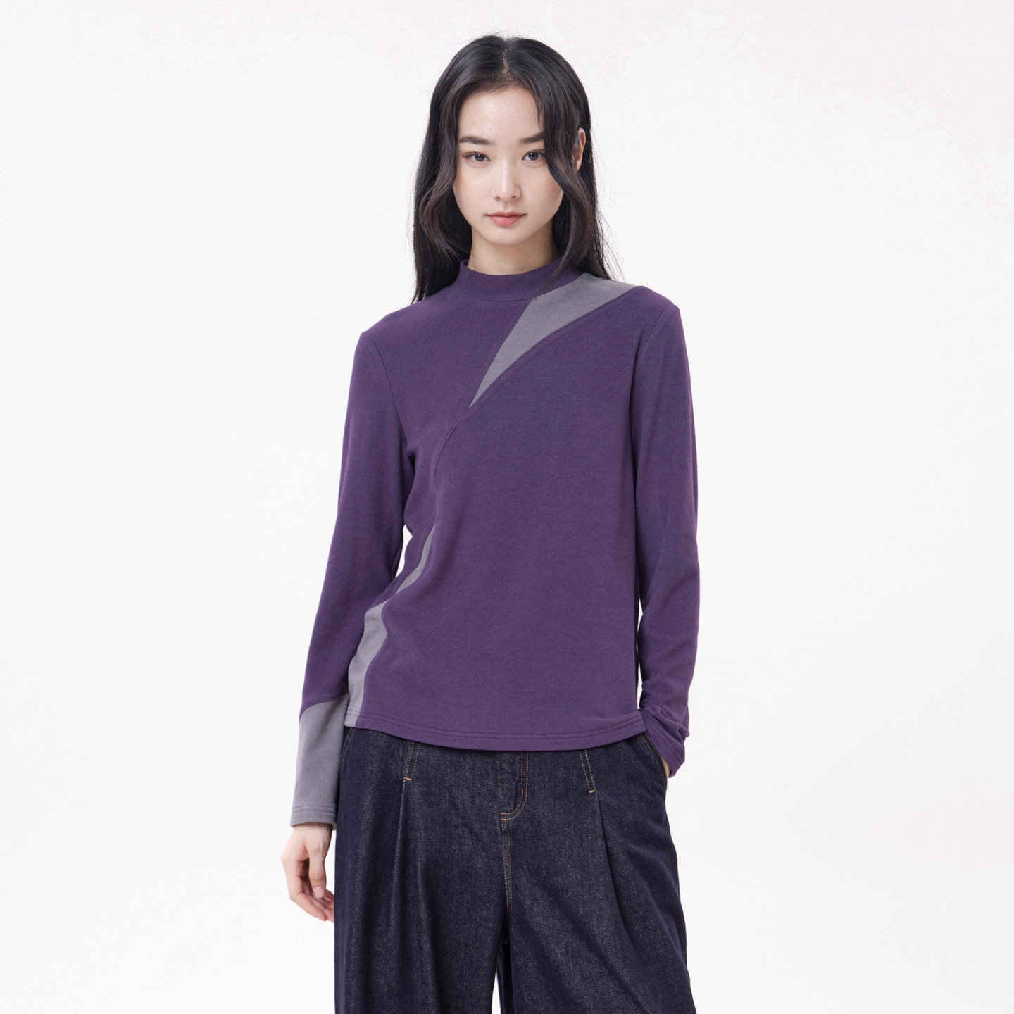 MOVEUP幻走2026冬季新款.FUN系列半高领弧形分割通勤短款T恤女