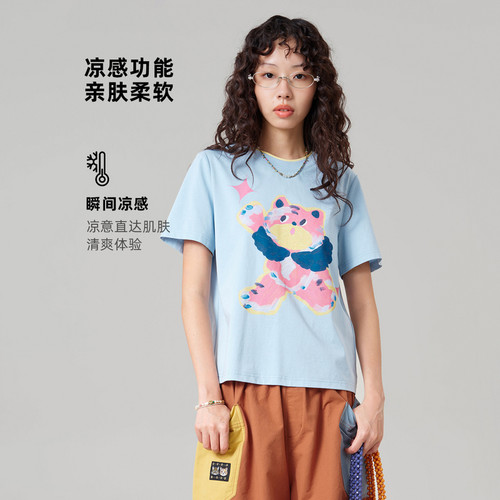 撞色圆领、印花、手感舒适