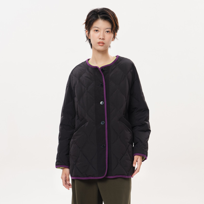 撞色包边条、贴袋、圆弧下脚