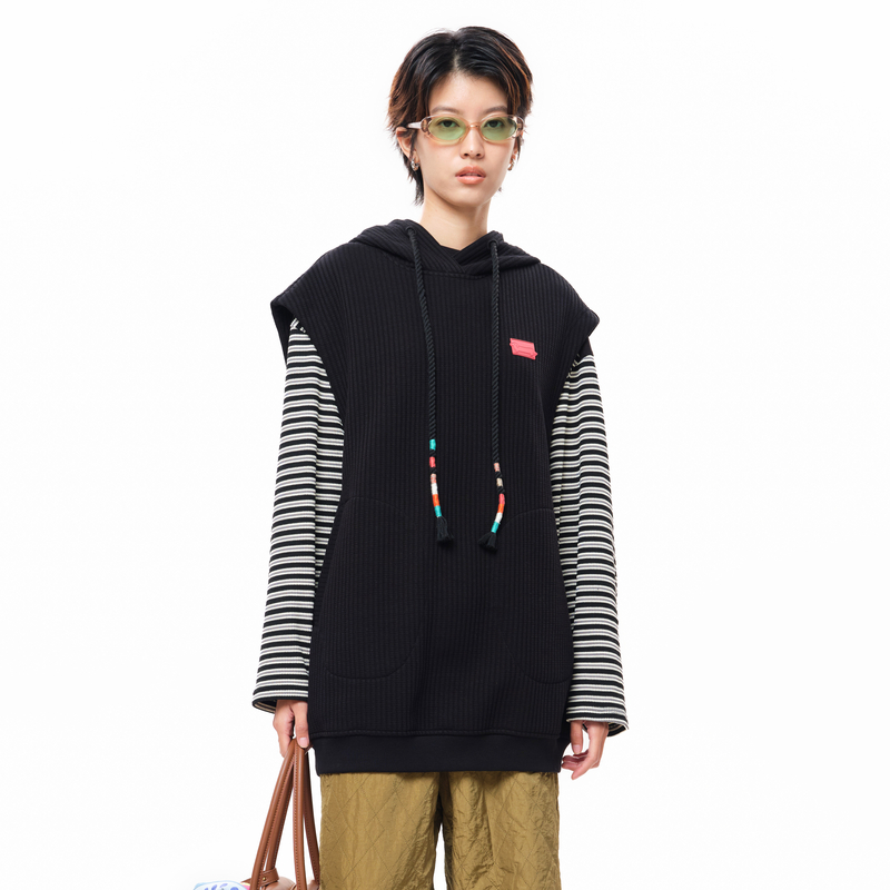 连帽、胶章、印花