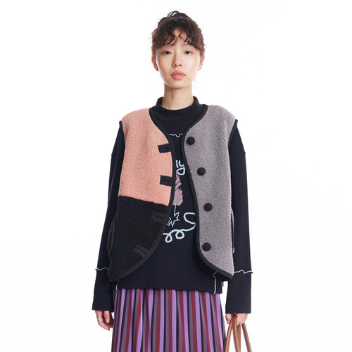 蘑菇扣、撞色拼接、口袋