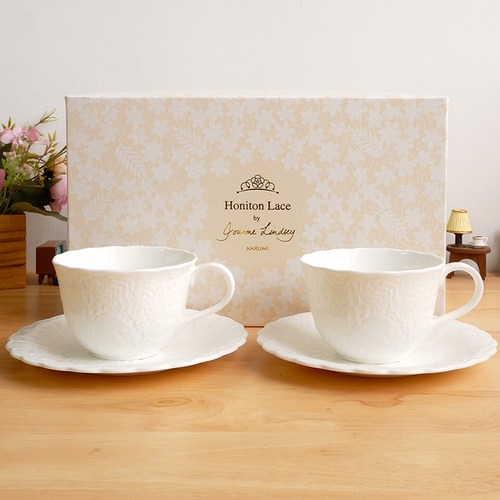 日本鸣海骨瓷对杯礼盒