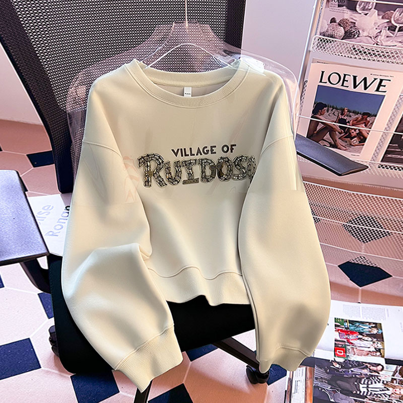 宽松棉重工钉珠字母圆领卫衣女