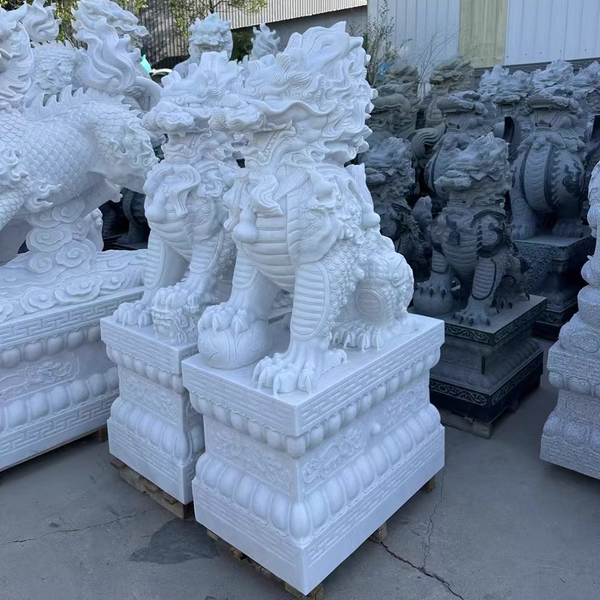 大型石雕麒麟一对汉白玉大理石福建青貔貅公司酒店门口动物摆件