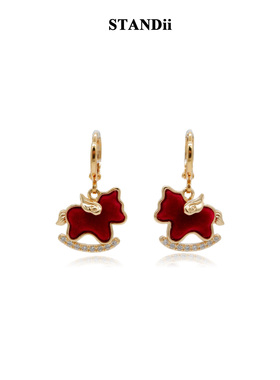 STANDii十旦町红色小马耳环女小众高级感百搭金属领针耳饰