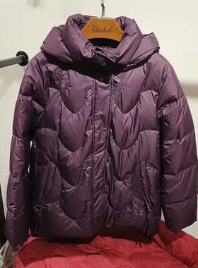品牌65867新款中年妈妈羽绒服女短款大码加厚中老年女装冬季外套
