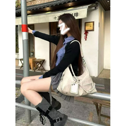 复古单肩斜挎包女2026新款