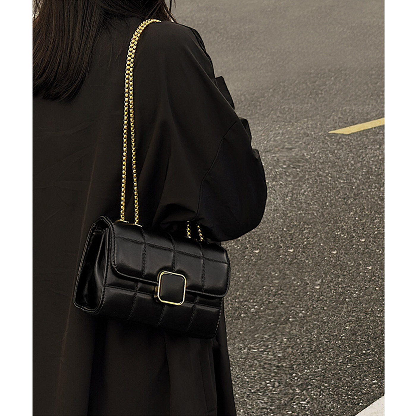 高级感链条单肩包女秋冬2025年新款腋下斜挎包简约小众休闲小方包