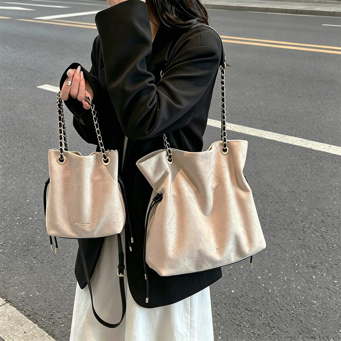 大容量软皮单肩斜挎包女春夏2026新款通勤简约通勤腋下购物袋女包