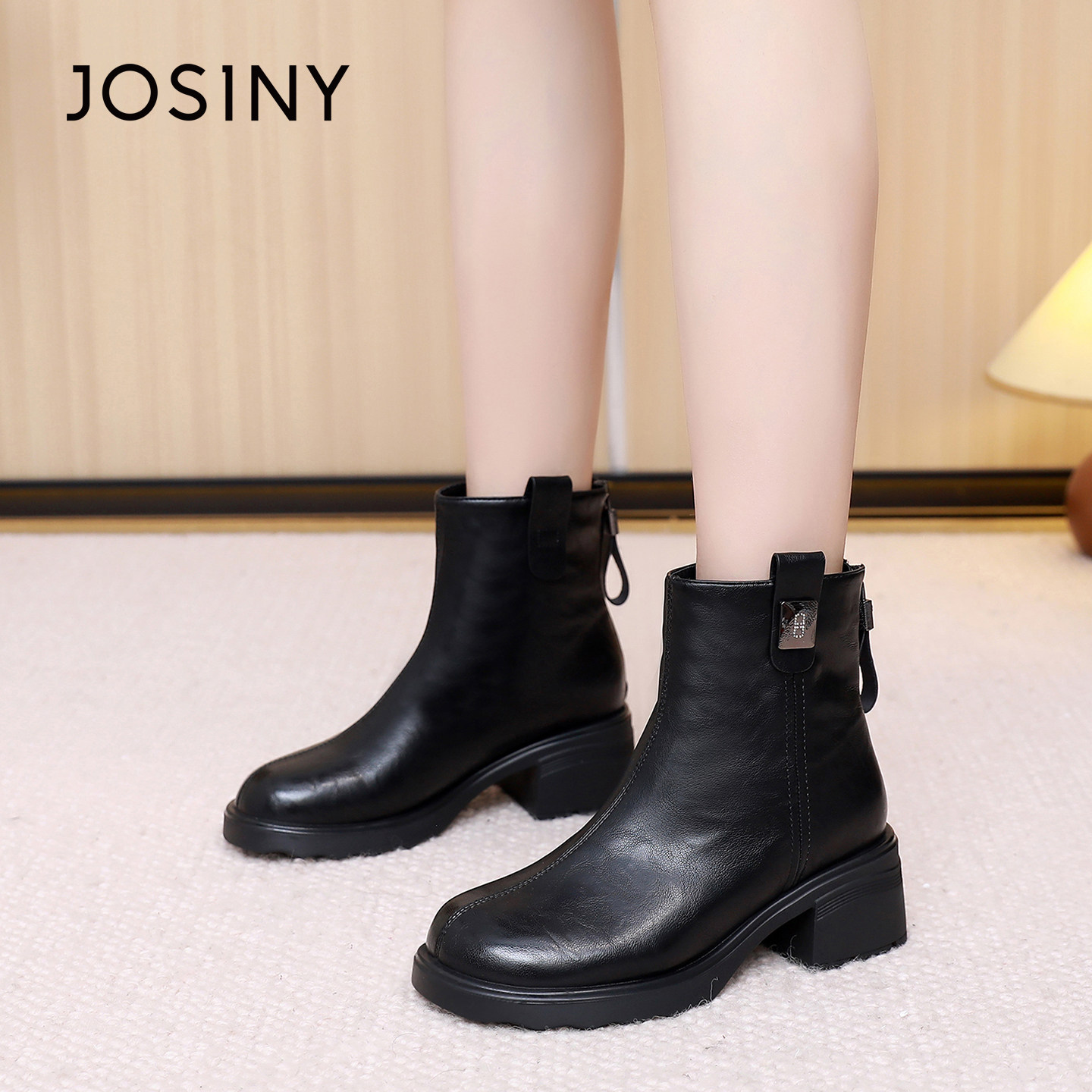 卓诗尼2025秋冬新款厚底马丁靴女时尚百搭加绒时尚舒适后拉链女靴