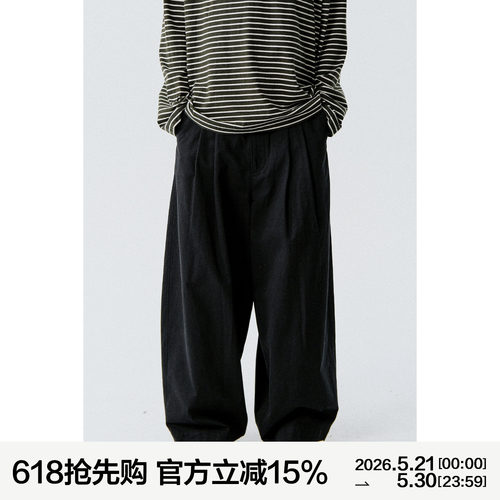 连腰设计松弛有度适合日常通勤