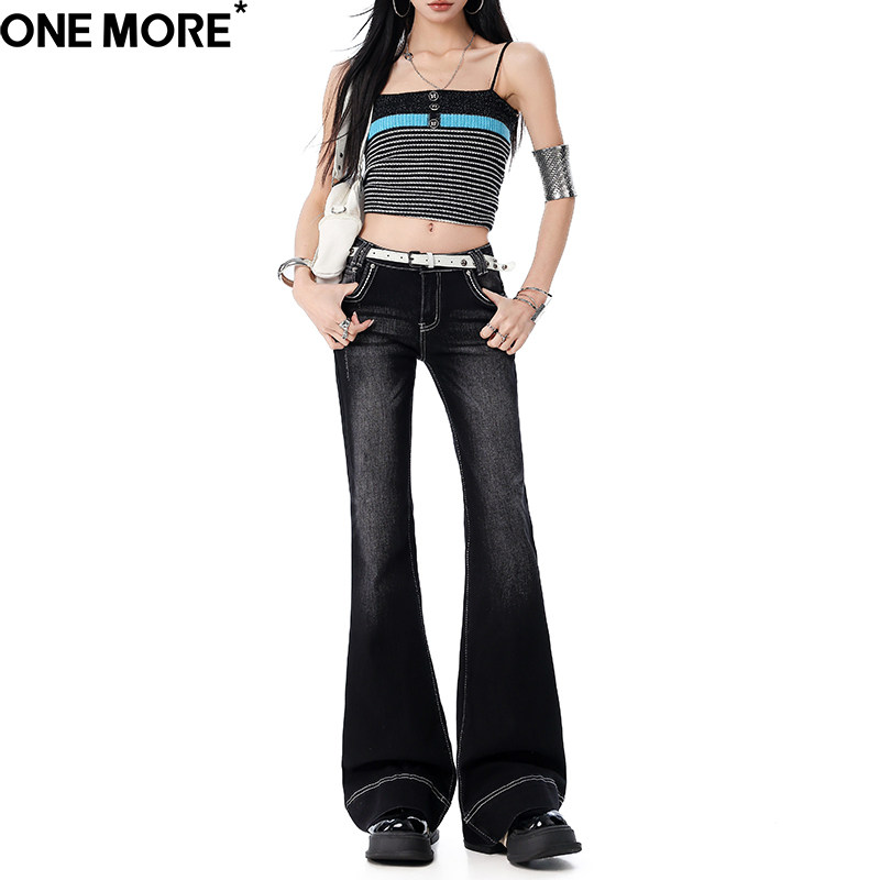 One More辣妹黑色低腰微喇牛仔裤女2026年春季新款修身弹