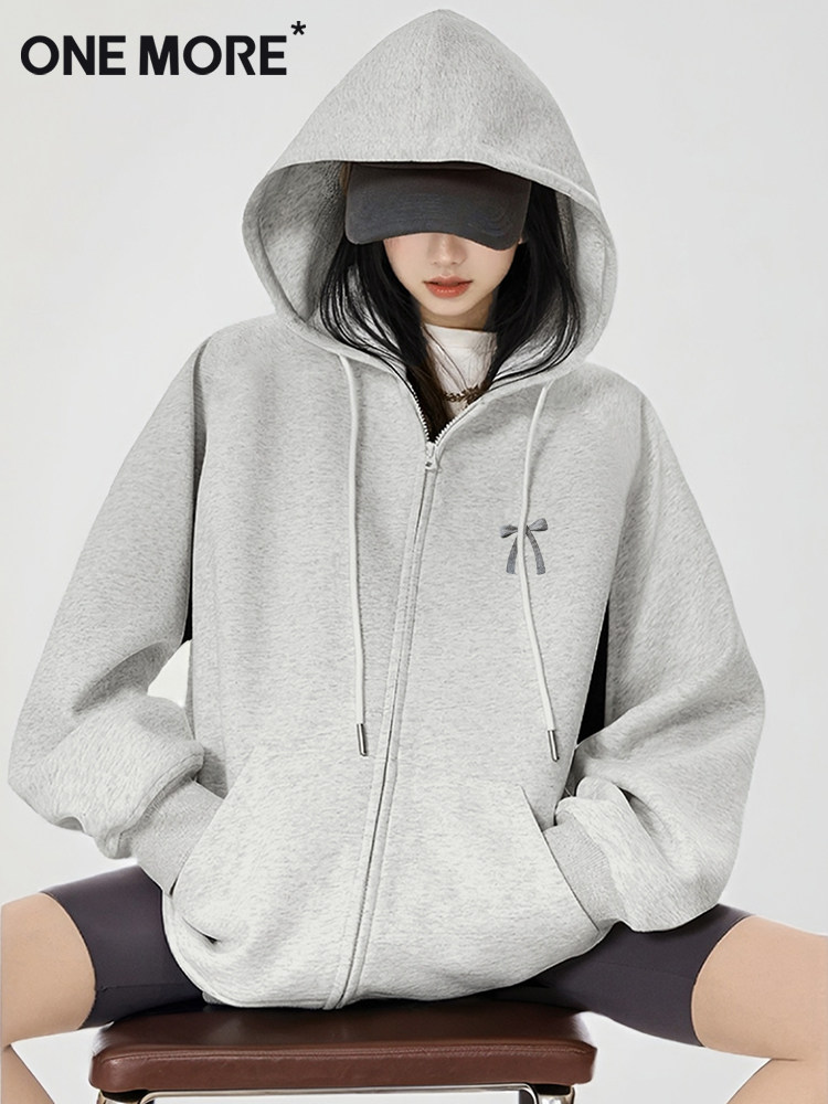 one more连帽卫衣女款2025新款秋季流行风格女装灰色开衫外套女X