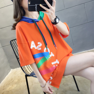 特大码300斤连帽短袖t恤女夏日宽松韩版学生胖mm卫衣显瘦涂鸦上衣