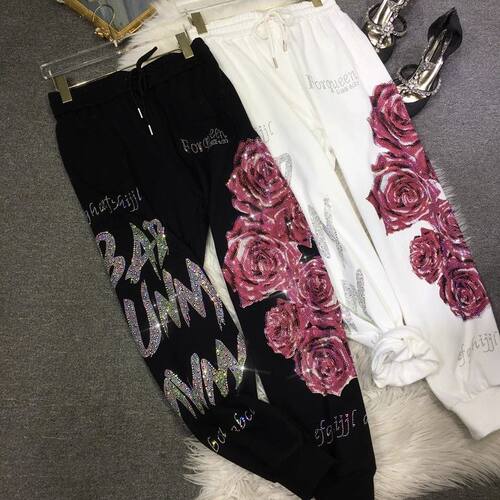 特大码2-300斤胖m新款重工烫钻卫裤女轻奢花朵高腰显瘦束脚运动裤