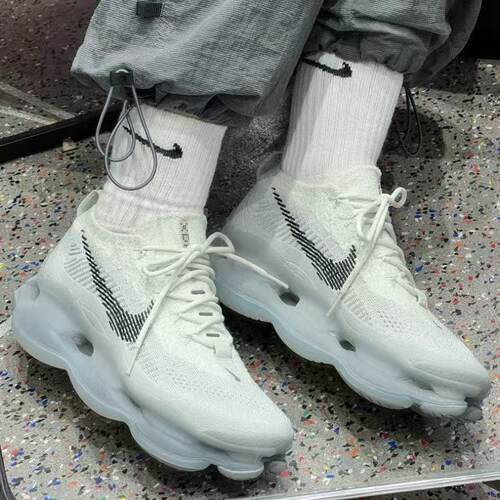 Nike/耐克 Air Max Scorpion 男女百搭运动气垫跑步鞋 FQ2694-001
