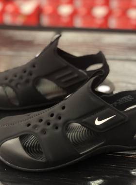 nike耐克中大童透气魔术贴凉鞋