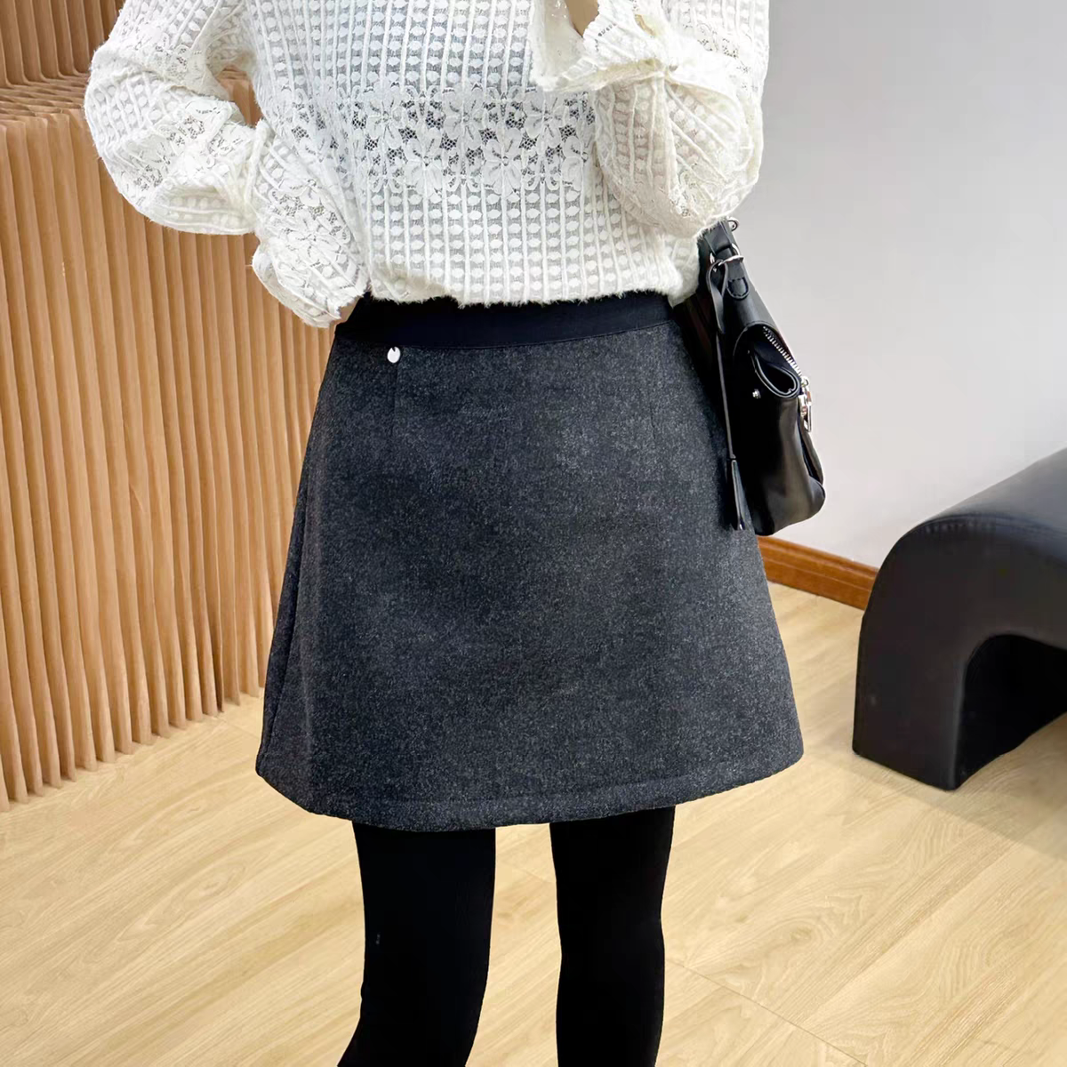 极简风灰色毛呢A字半身裙