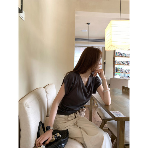 荡领褶皱短袖T恤女修身显瘦收腰