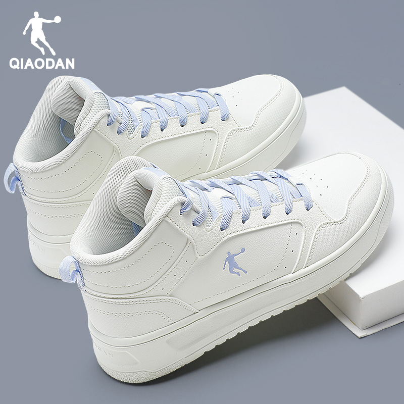 乔丹女鞋高帮板鞋皮面防水运动鞋