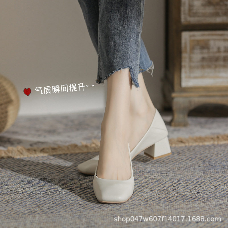 金富莉G500小皮鞋女英伦2025新款休闲时尚百搭中跟粗跟真皮单鞋女