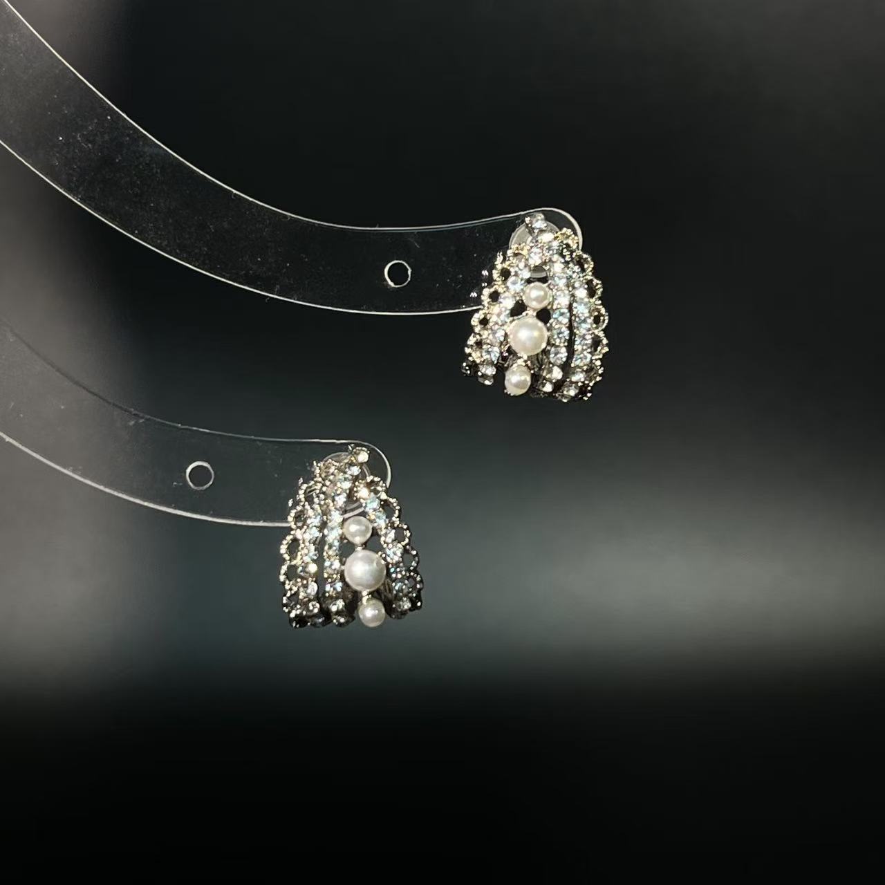 Vintage古着 Pearl Coronet耳环