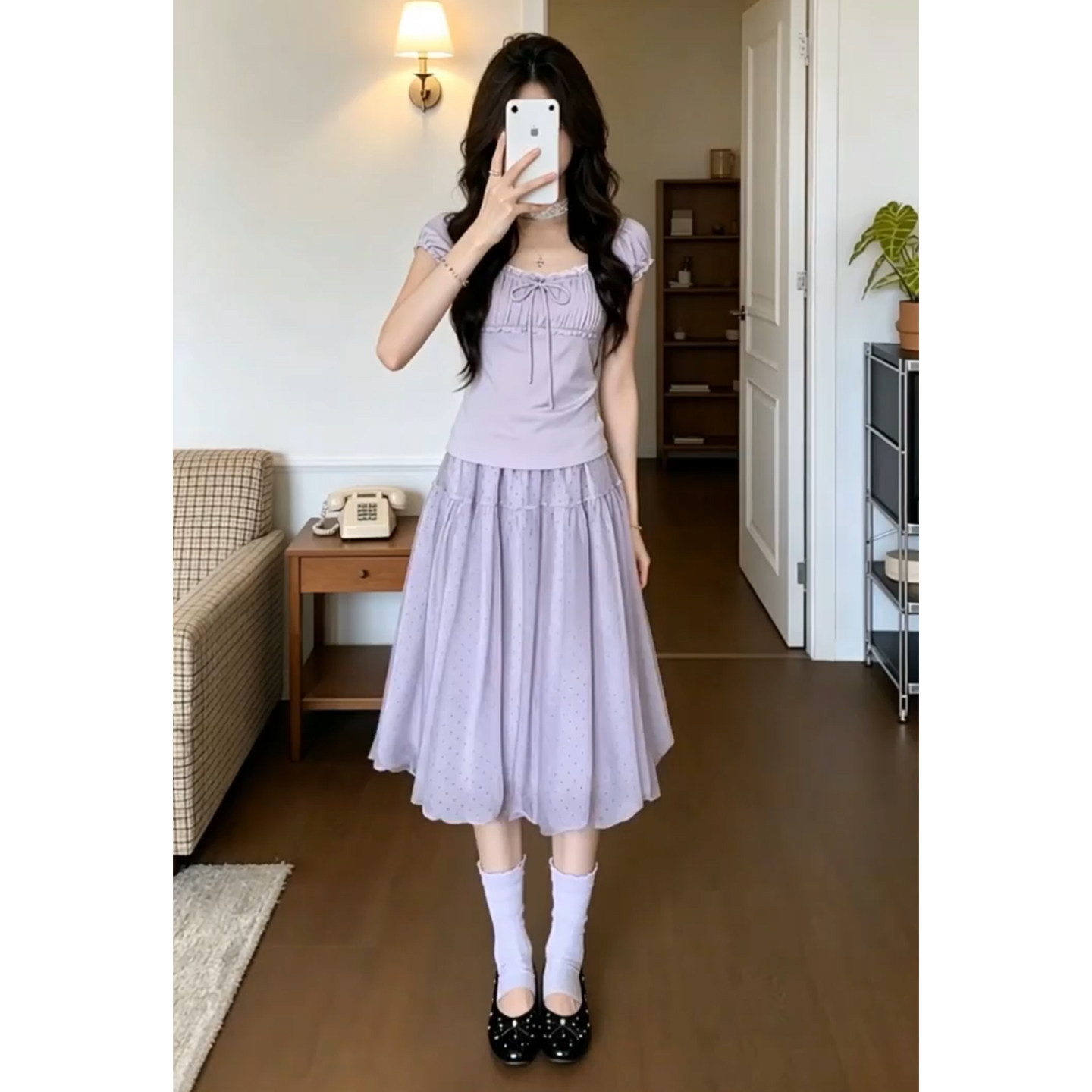 搜搜法式芭蕾风紫色波点连衣裙子女夏季2026新款泡泡袖上衣花苞