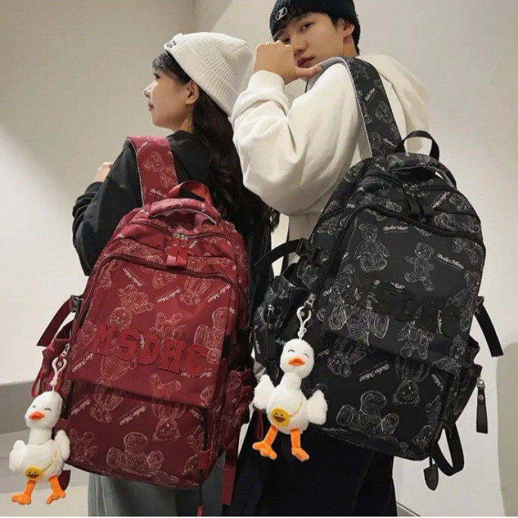 开学书包初中女生减负护脊大容量中学生高中生女生小学生双肩背包