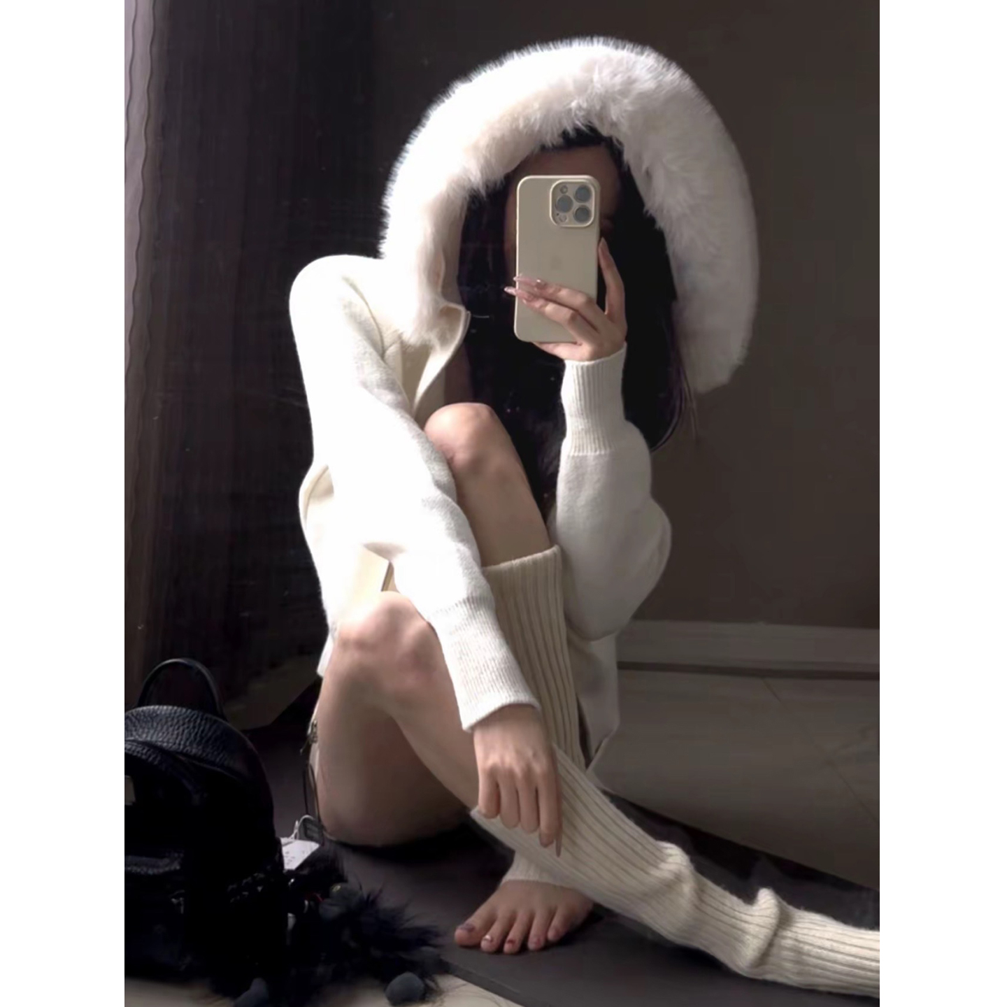 氛围感短款修身连帽毛领外套