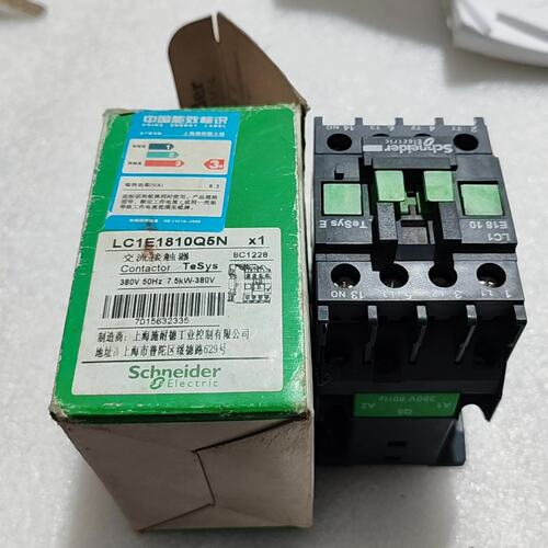 议价施耐德LC1E1810Q5N交流接触器，全新未拆封，原包装盒