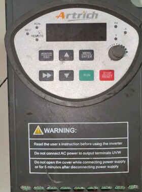 议价威纶通变频器 型号：AR100L-0015实物拍摄，1.5k