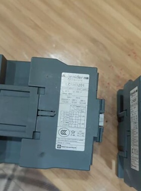 议价施耐德LC1N3201接触器，原装，3P 40A