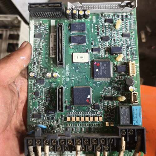 可维修安川变频器主板，型号CTMR41P5G5，品，外观成色如议价