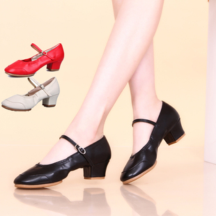 广场舞鞋女夏季舞蹈鞋黑色红色软底大码交谊舞秧歌腰鼓拉丁跳舞鞋