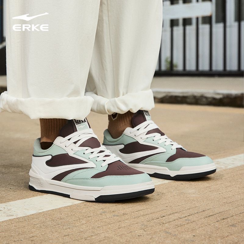 鸿星尔克复古潮流时尚滑板鞋厚底