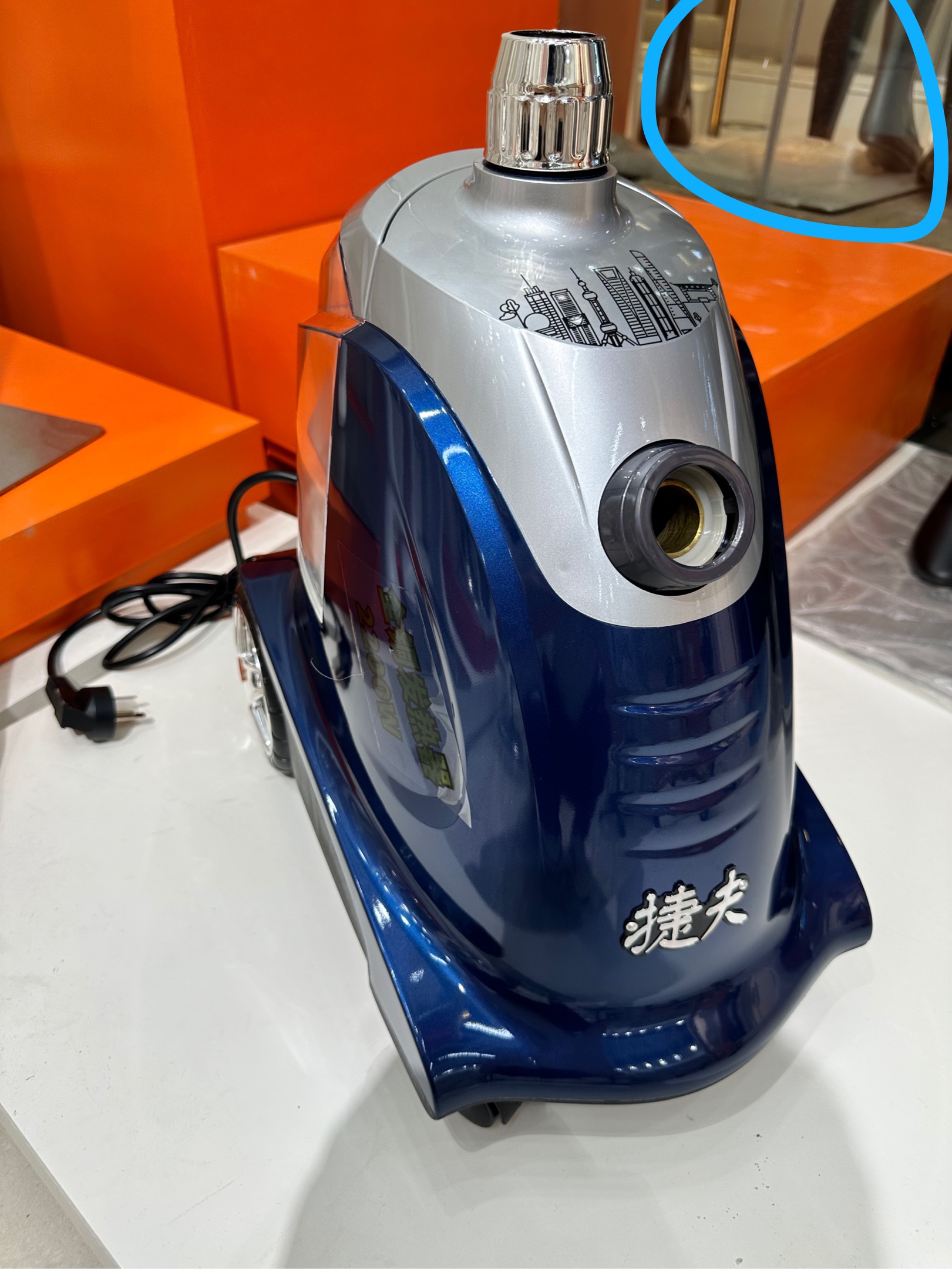 上海捷夫蒸汽挂烫机新款大功率商用家用熨烫机服装店专用蒸汽熨斗