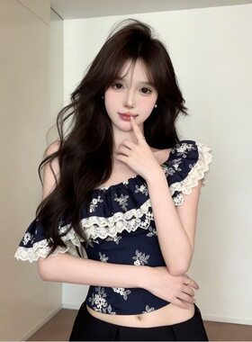 韩系复古碎花斜肩T恤女装夏季荷叶边收腰显瘦纯欲风修身短款上衣